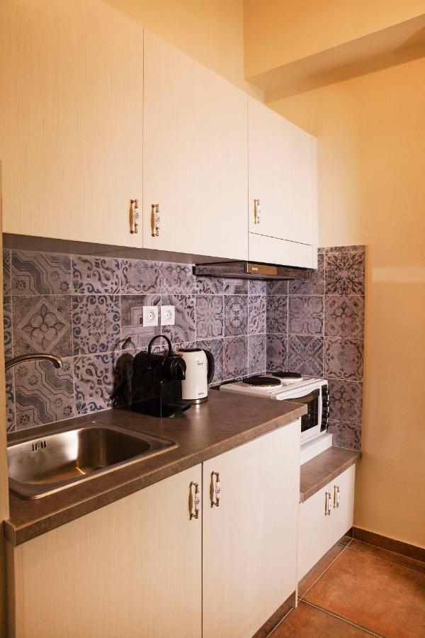 Bentzi...Boutique Apartment 6, Superior Suite For 4 Guests أثينا المظهر الخارجي الصورة